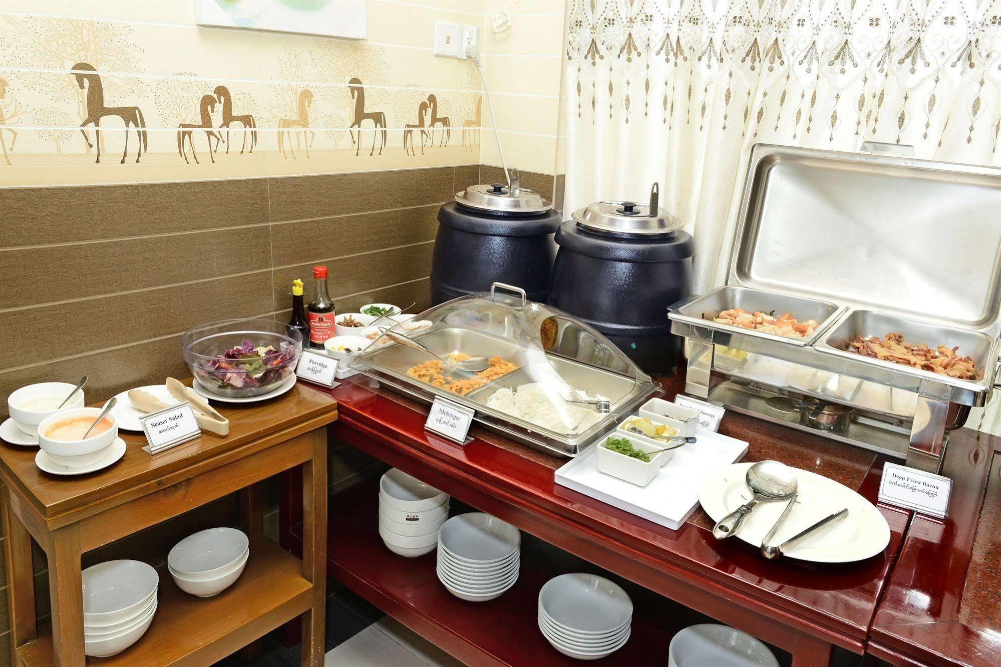 יאנגון Hotel Grand United - Chinatown מראה חיצוני תמונה